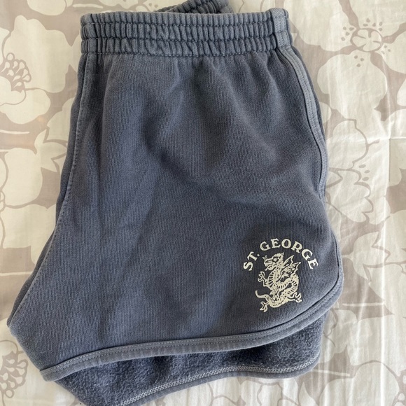 Brandy Melville Pants - Brandy Melville shorts